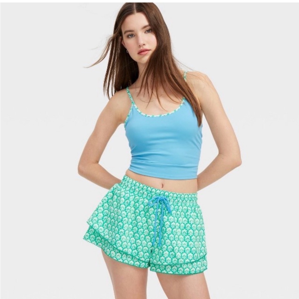 Roller Rabbit Green Patterned Athletic Shorts NWT - image 3